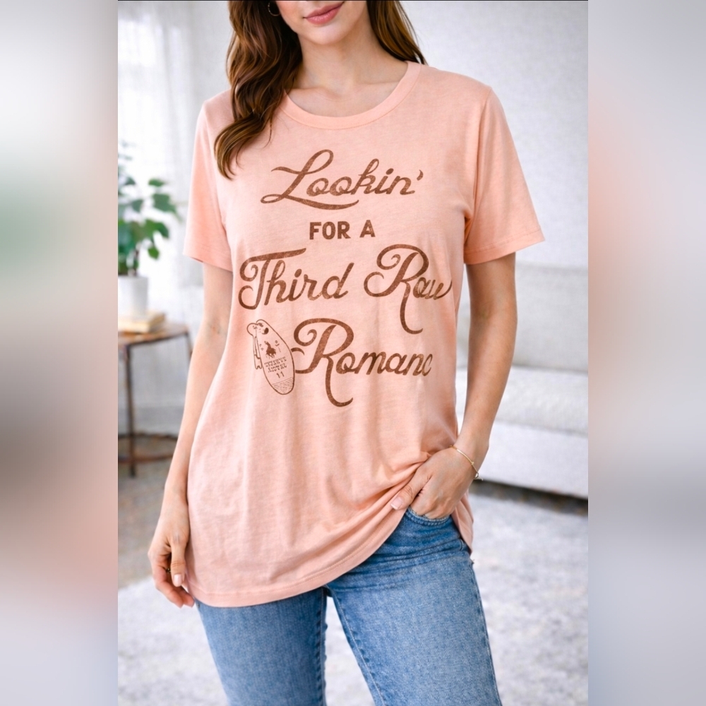 🟢 Cheekys Lookin For A Third Rate Romance Tee